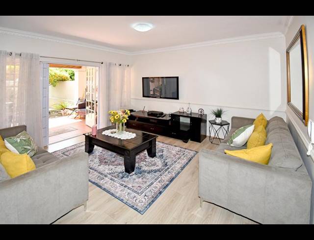 2 BEDROOM APARTMENT FOR SALE IN CRAIGHALL